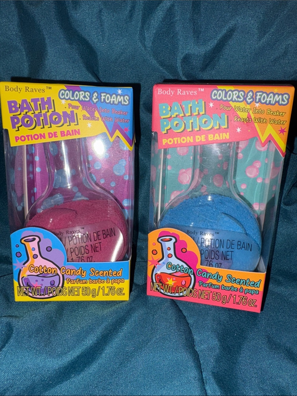 Body Raves - Bath Potion Cotton Candy Scented Bath Bomb - Pink & Blue